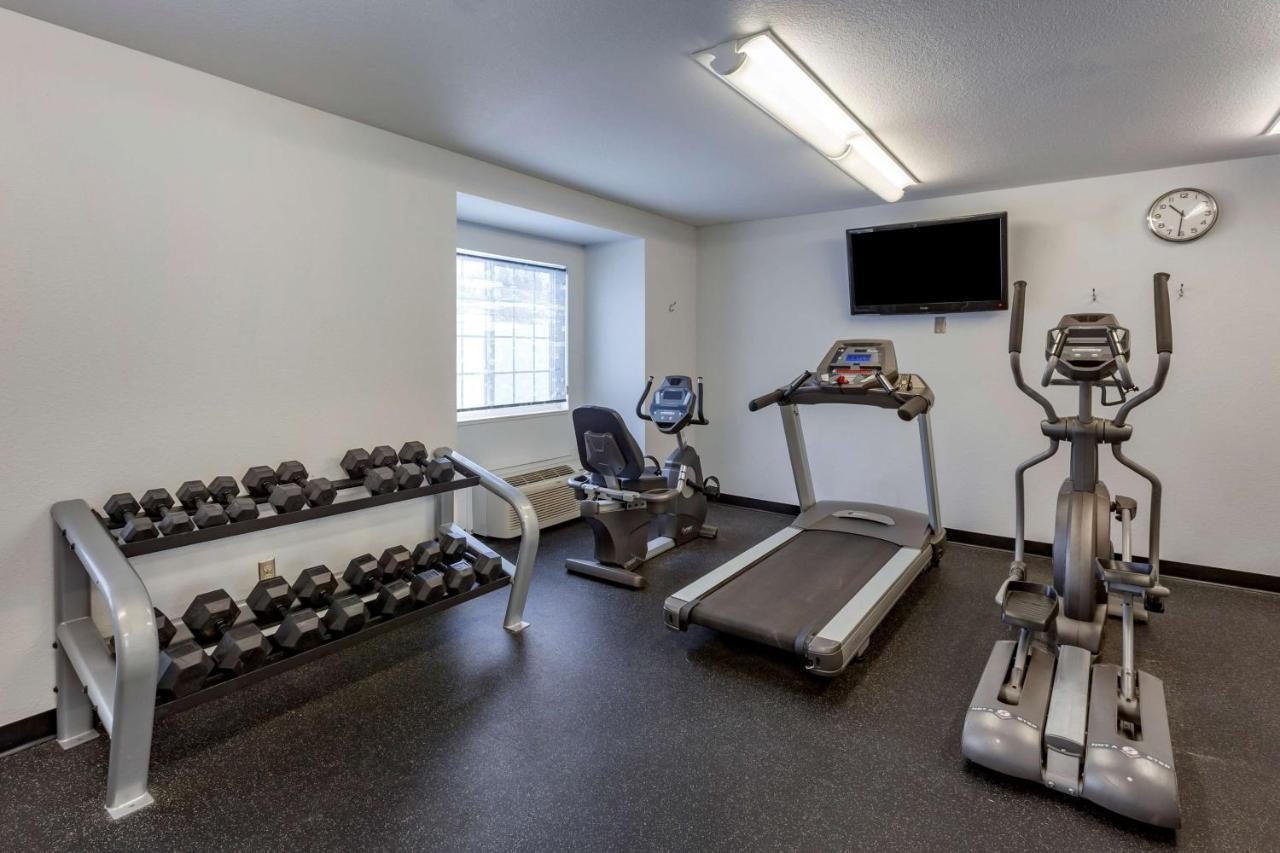 Best Western Plus Woodstock Inn & Suites Экстерьер фото